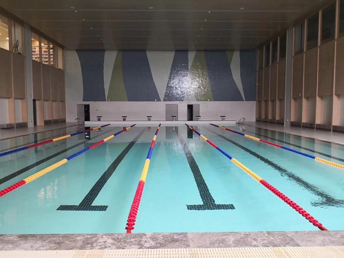 郫县犀浦校区恒温小猪视频在线观看下载免费污在调试，池水清澈见底，舒适宜人