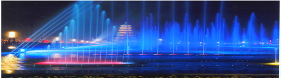 安装了水景灯的喷泉水池 安装了水景灯的喷泉水池