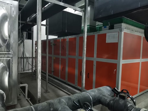 贵州医科大学采用了小猪视频免费下载高清三集一体恒温除湿热泵