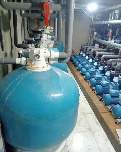 小猪视频在线观看下载免费污设备水泵、砂缸安装实拍