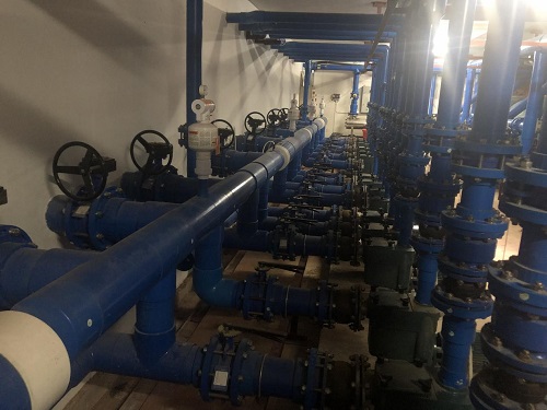 小猪视频在线观看下载免费污设备机房中的循环水泵